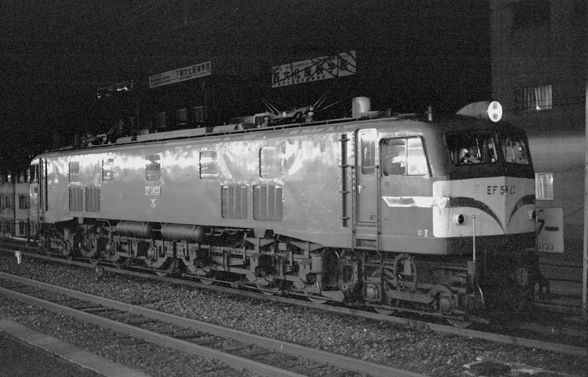 ＥＦ58，ミッチー KATO京都駅店】EF58 147 竜華機関区 特製品 発売予定